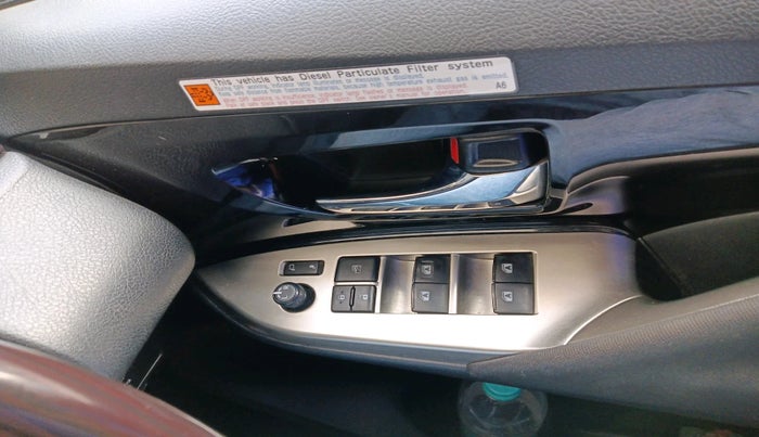 2024 Toyota Innova Crysta 2.4 VX 8STR, Diesel, Manual, 24,095 km, interior