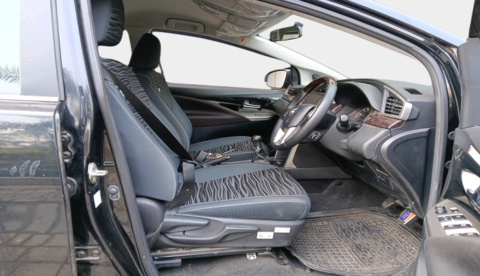 2024 Toyota Innova Crysta 2.4 VX 8STR, Diesel, Manual, 24,095 km, interior