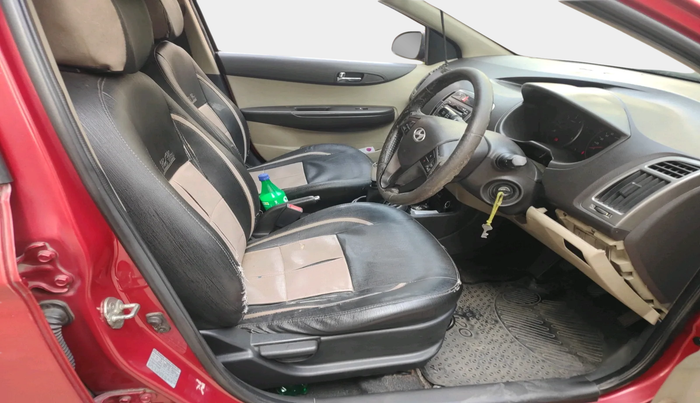 2014 Hyundai i20 SPORTZ 1.4 CRDI, Diesel, Manual, 87,317 km, interior