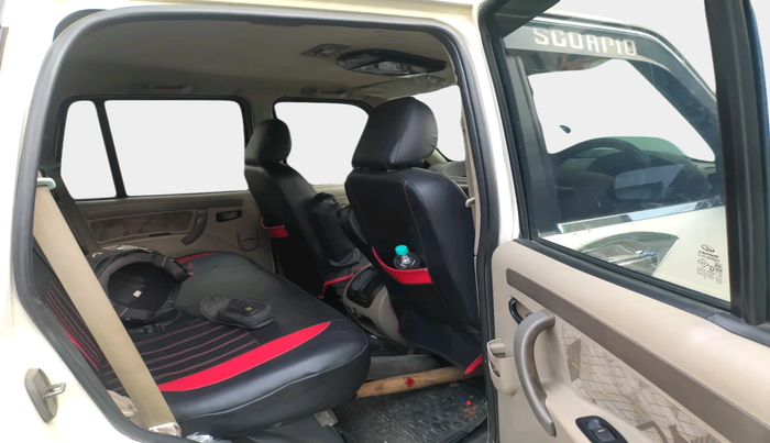 2010 Mahindra Scorpio SLE, Diesel, Manual, 1,38,468 km, interior