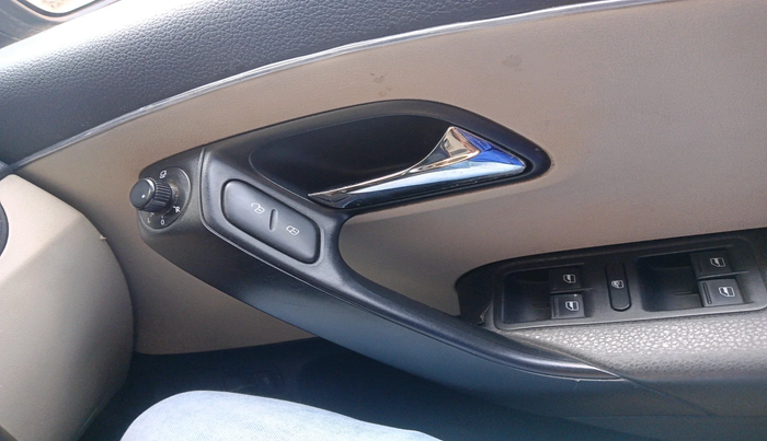 2016 Skoda Rapid 1.5 TDI CR STYLE PLUS, Diesel, Manual, 45,053 km, interior