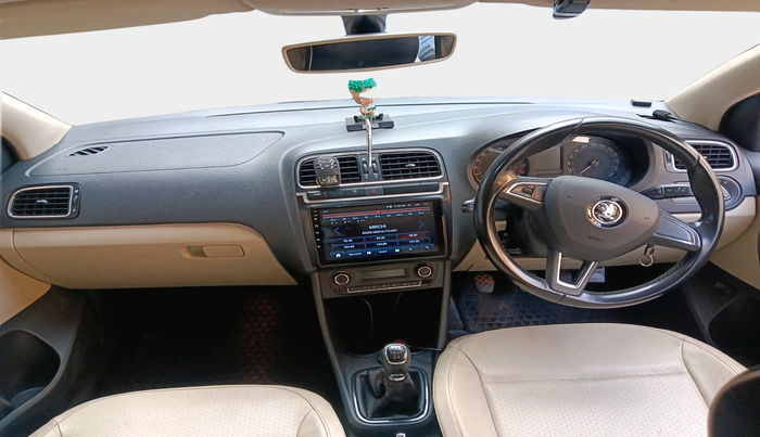 2016 Skoda Rapid 1.5 TDI CR STYLE PLUS, Diesel, Manual, 45,053 km, interior