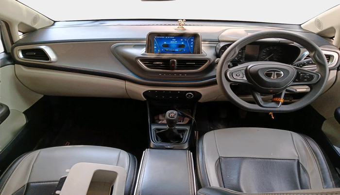 2024 Tata ALTROZ XM PLUS PETROL, Petrol, Manual, 49,077 km, interior