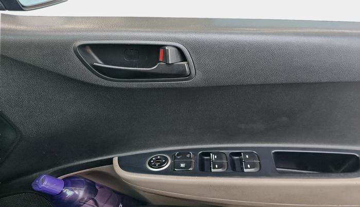 2015 Hyundai Grand i10 MAGNA 1.2 KAPPA VTVT, Petrol, Manual, 1,04,568 km, interior