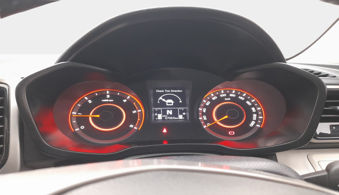 2021 Mahindra XUV300 W8 (O) 1.5 DIESEL, Diesel, Manual, 67,063 km, interior