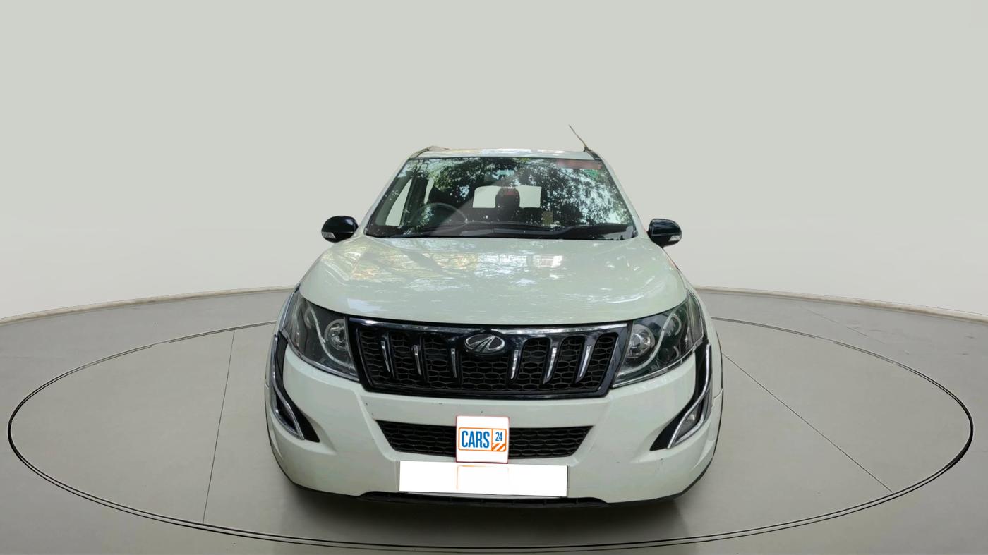 2015 Mahindra XUV500 W6, Diesel, Manual, 1,68,873 km, exterior