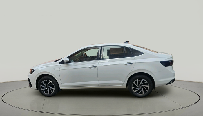 2022 Volkswagen VIRTUS TOPLINE TSI 1.0 MT, Petrol, Manual, 14,257 km, exterior