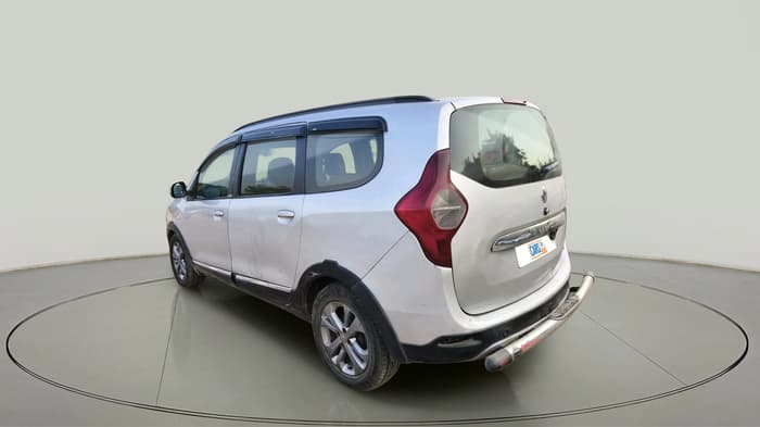 2016 Renault Lodgy 110 PS RXZ STEPWAY 7 STR, Diesel, Manual, 1,22,222 km, exterior