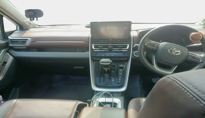 2023 Toyota INNOVA HYCROSS ZX HYBRID 7 STR, Hybrid, Automatic, 63,922 km, interior