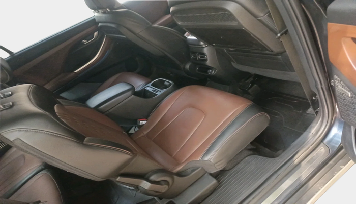 2021 Hyundai ALCAZAR 1.5 SIGNATURE MT 6STR, Diesel, Manual, 92,643 km, interior