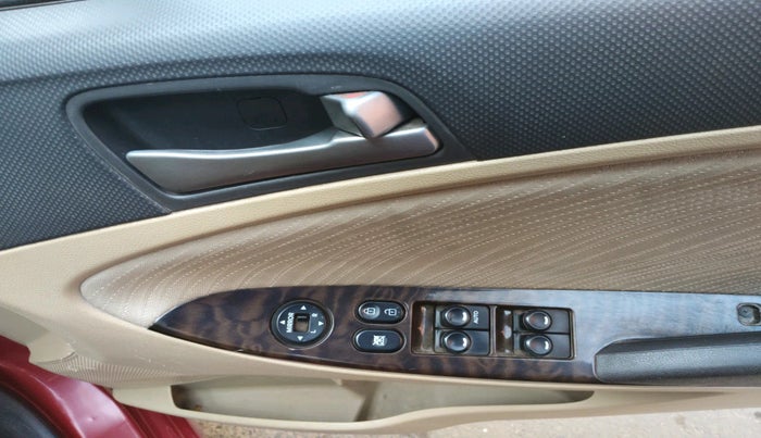 2016 Hyundai Verna FLUIDIC 4S 1.6 VTVT S, Petrol, Manual, 60,466 km, interior