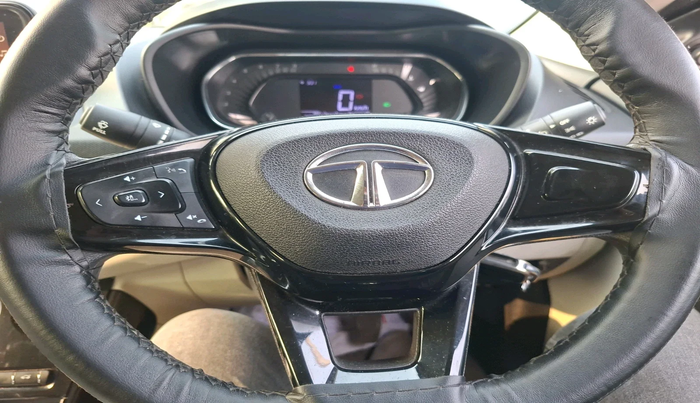 2021 Tata NEXON XZ DIESEL, Diesel, Manual, 68,913 km, interior