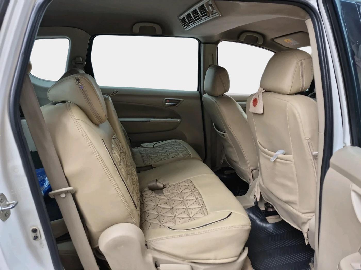 2017 Maruti Ertiga ZDI + SHVS, Diesel, Manual, 1,18,186 km, interior