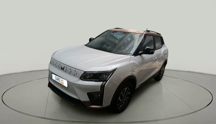 2024 Mahindra XUV400 EL 7.2 KW, Electric, Automatic, 30,038 km, exterior