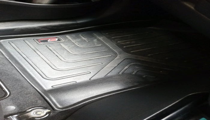 2024 Mahindra XUV400 EL 7.2 KW, Electric, Automatic, 30,038 km, interior