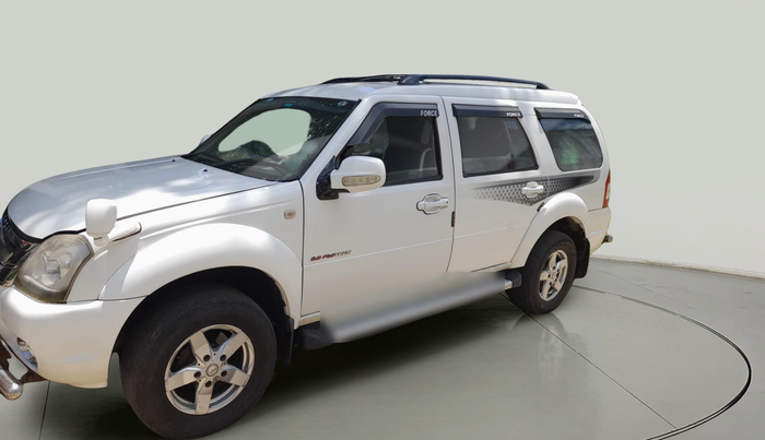 2016 Force Motors Force One SX 7 STR, Diesel, Manual, 1,21,168 km, exterior