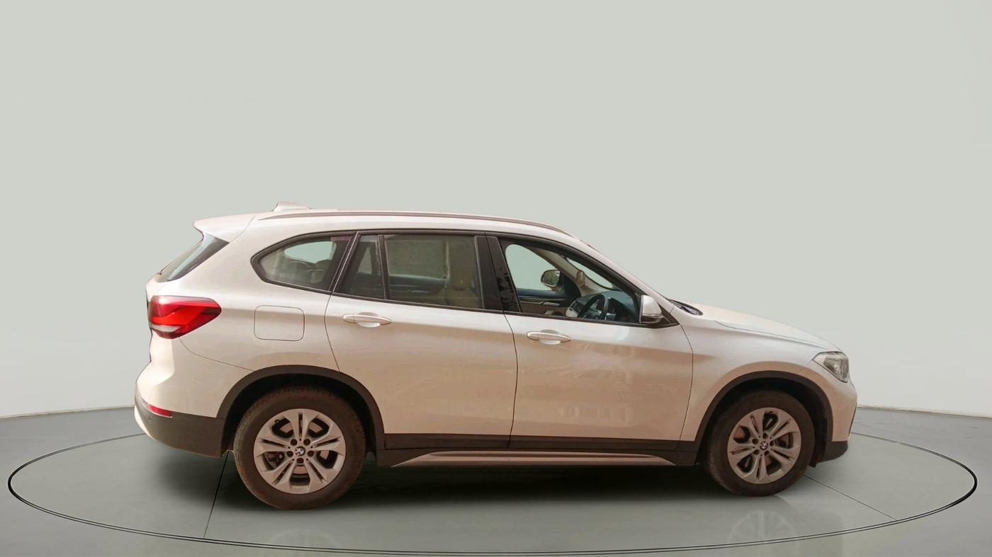 2022 BMW X1 sDrive 20d x Line, Diesel, Automatic, 22,180 km, exterior