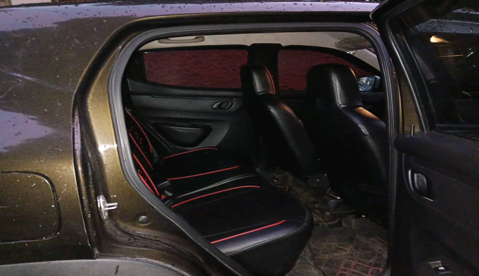 2023 Renault Kwid RXT 1.0, Petrol, Manual, 24,816 km, interior