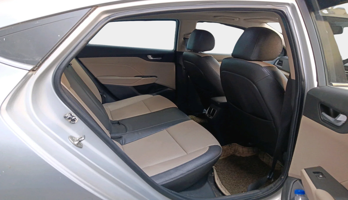 2018 Hyundai Verna 1.6 VTVT SX O, Petrol, Manual, 44,763 km, interior