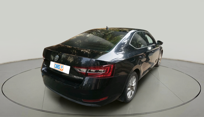 2016 Skoda Superb L&K 1.8 TSI AT, Petrol, Automatic, 28,147 km, exterior