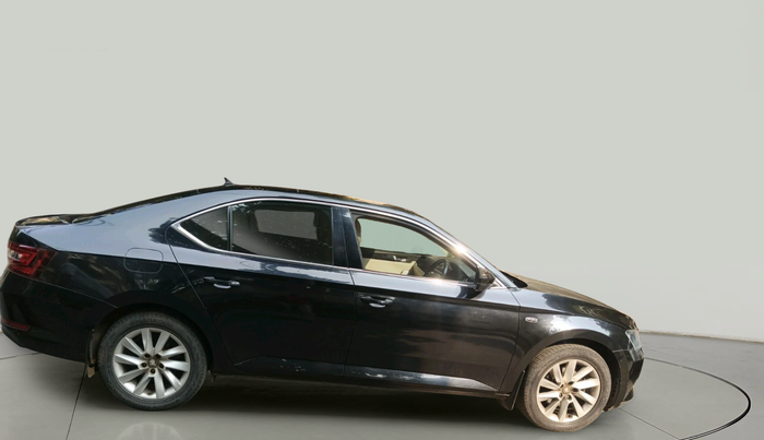 2016 Skoda Superb L&K 1.8 TSI AT, Petrol, Automatic, 28,147 km, exterior