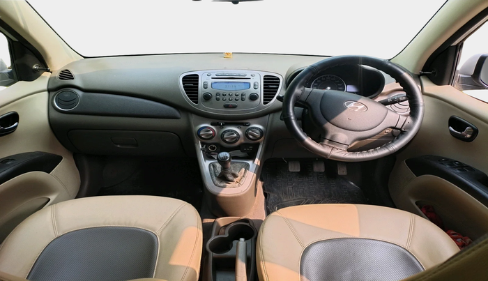 2015 Hyundai i10 SPORTZ 1.1, Petrol, Manual, 7,997 km, interior