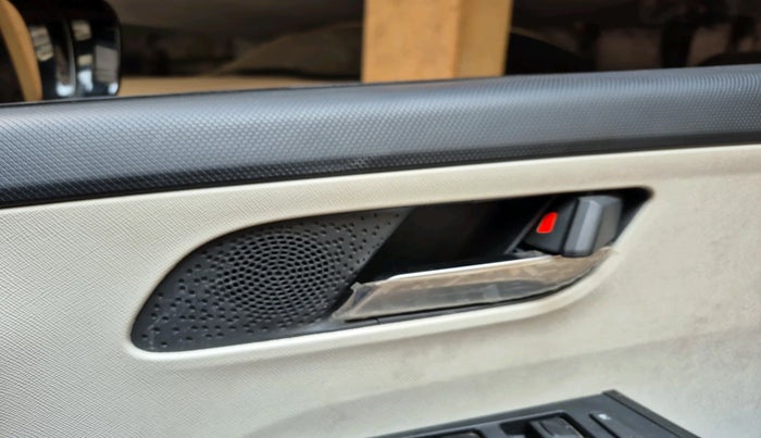 2025 Tata ALTROZ Accomplished Plus S Petrol 6DCT, Petrol, Automatic, 805 km, interior