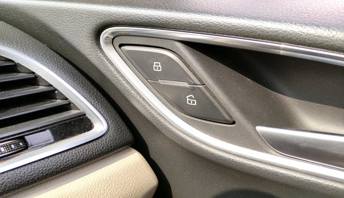 2017 Audi Q3 35 TDI Quattro, Diesel, Automatic, 70,069 km, interior