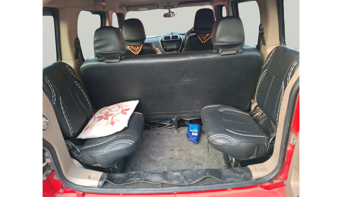 2019 Mahindra TUV300 T10 DUAL TONE, Diesel, Manual, 63,966 km, interior