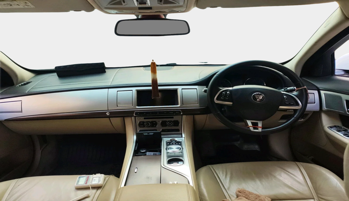 2013 Jaguar XF 2.2 DIESEL LUXURY, Diesel, Automatic, 49,386 km, interior