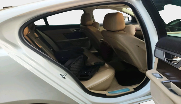 2013 Jaguar XF 2.2 DIESEL LUXURY, Diesel, Automatic, 49,386 km, interior