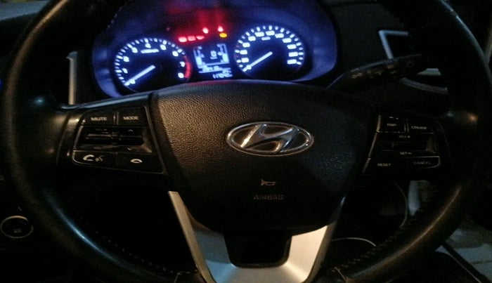 2018 Hyundai Creta SX 1.6 PETROL DUAL TONE, Petrol, Manual, 1,17,042 km, interior