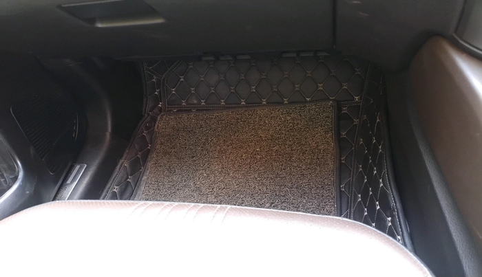 2022 Toyota URBAN CRUISER HYRYDER V HYBRID, Hybrid, Automatic, 35,948 km, interior