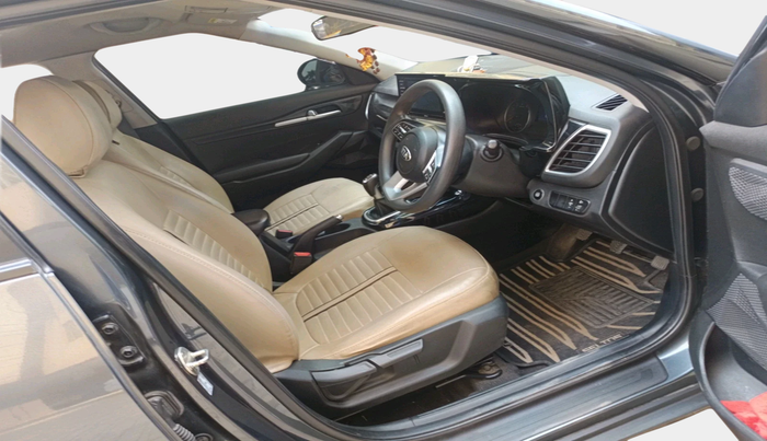 2020 KIA SELTOS HTK PLUS 1.5, Petrol, Manual, 57,093 km, interior