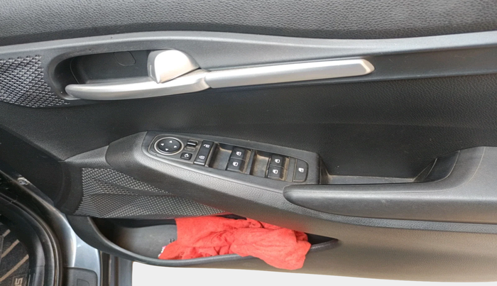 2020 KIA SELTOS HTK PLUS 1.5, Petrol, Manual, 57,093 km, interior