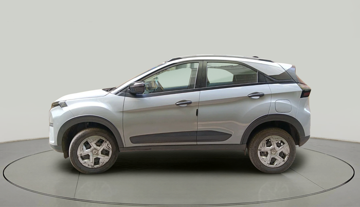 2023 Tata NEXON PURE SUNROOF 1.2 PETROL, Petrol, Manual, 25,460 km, exterior