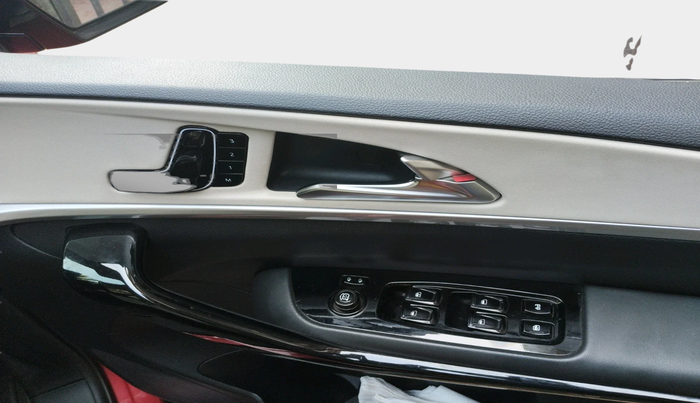 2023 Mahindra XUV700 AX 7 LUXURY D MT 7 STR, Diesel, Manual, 34,248 km, interior