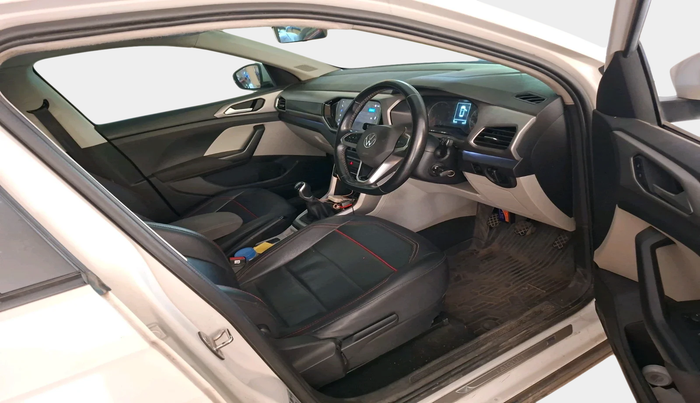 2022 Volkswagen TAIGUN HIGHLINE 1.0 TSI MT, Petrol, Manual, 79,375 km, interior