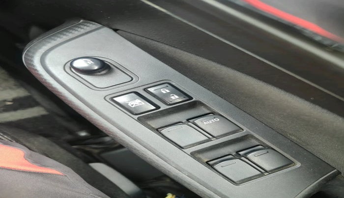 2021 Maruti Swift VXI, Petrol, Manual, 9,984 km, interior