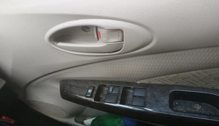 2017 Toyota Etios VX PLATINUM, Petrol, Manual, 32,372 km, interior