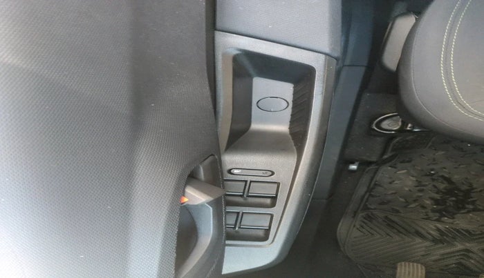 2022 Tata TIAGO NRG XZ MT, Petrol, Manual, 12,307 km, interior