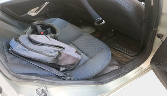 2013 Ford Figo TITANIUM 1.2 PETROL, Petrol, Manual, 89,026 km, interior