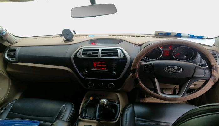2017 Mahindra TUV300 T8, Diesel, Manual, 1,75,008 km, interior