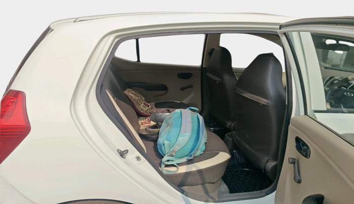 2012 Hyundai i10 ERA 1.1, Petrol, Manual, 70,127 km, interior