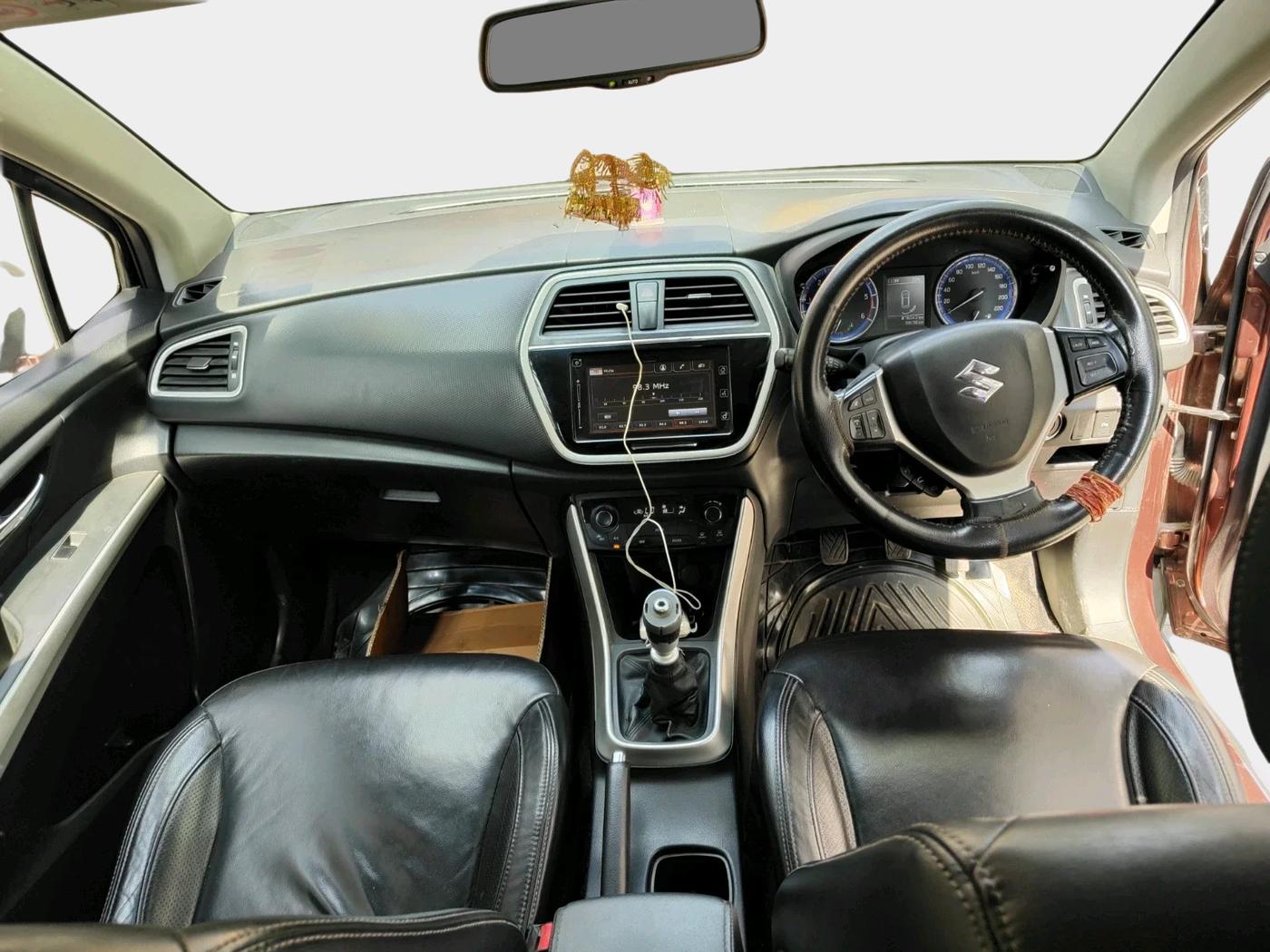 2016 Maruti S Cross ALPHA 1.6, Diesel, Manual, 69,156 km, interior