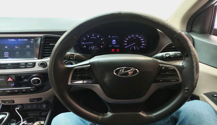 2017 Hyundai Verna 1.6 VTVT SX (O) AT, Petrol, Automatic, 1,31,996 km, interior