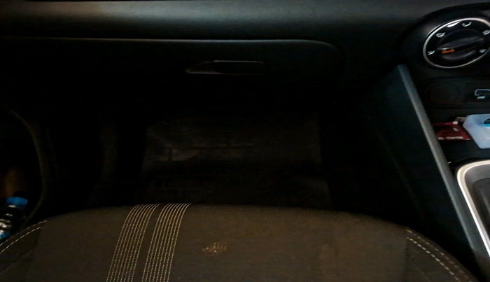 2021 Hyundai VENUE S 1.2, Petrol, Manual, 20,796 km, interior