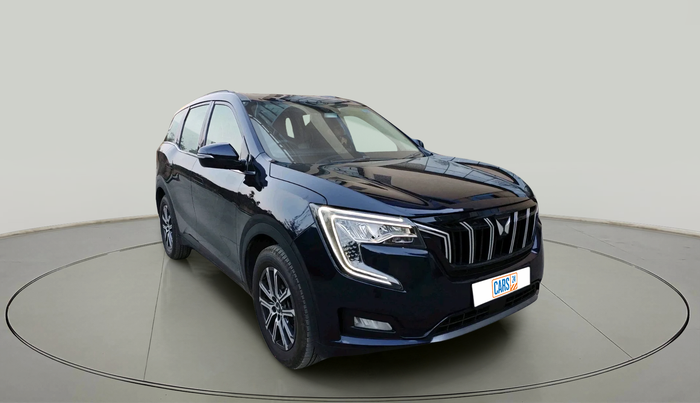 2025 Mahindra XUV700 AX 7 P AT 7 STR, Petrol, Automatic, 8,470 km, exterior