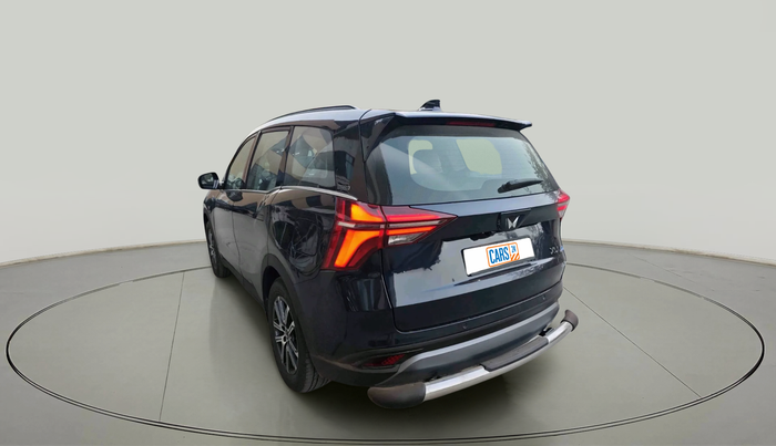 2025 Mahindra XUV700 AX 7 P AT 7 STR, Petrol, Automatic, 8,470 km, exterior