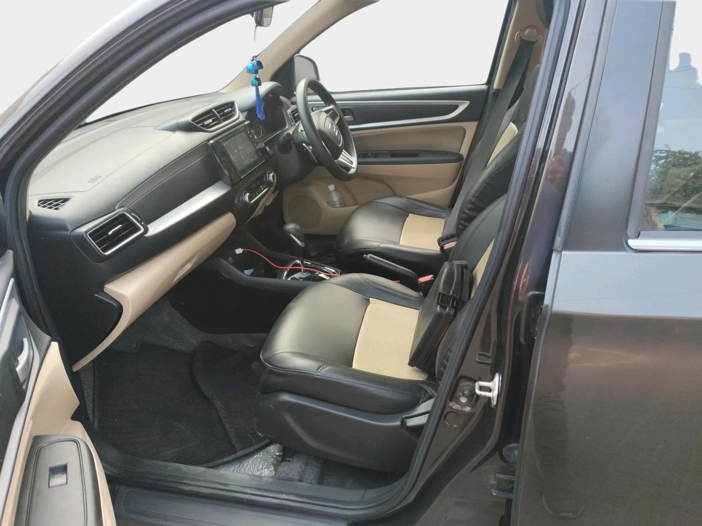 2022 Honda Amaze 1.2L I-VTEC VX CVT, Petrol, Automatic, 28,857 km, interior
